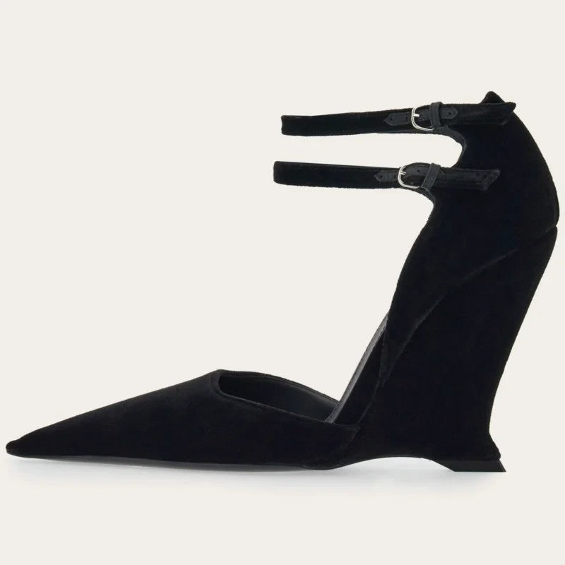 Vellera Wedge Pumps