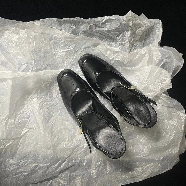 Arco Sculpted Heel Slingbacks