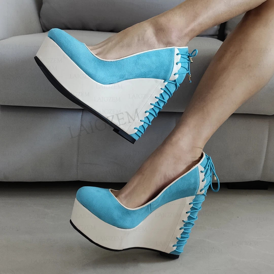 Bicolora Contrast Platform Wedge Pumps