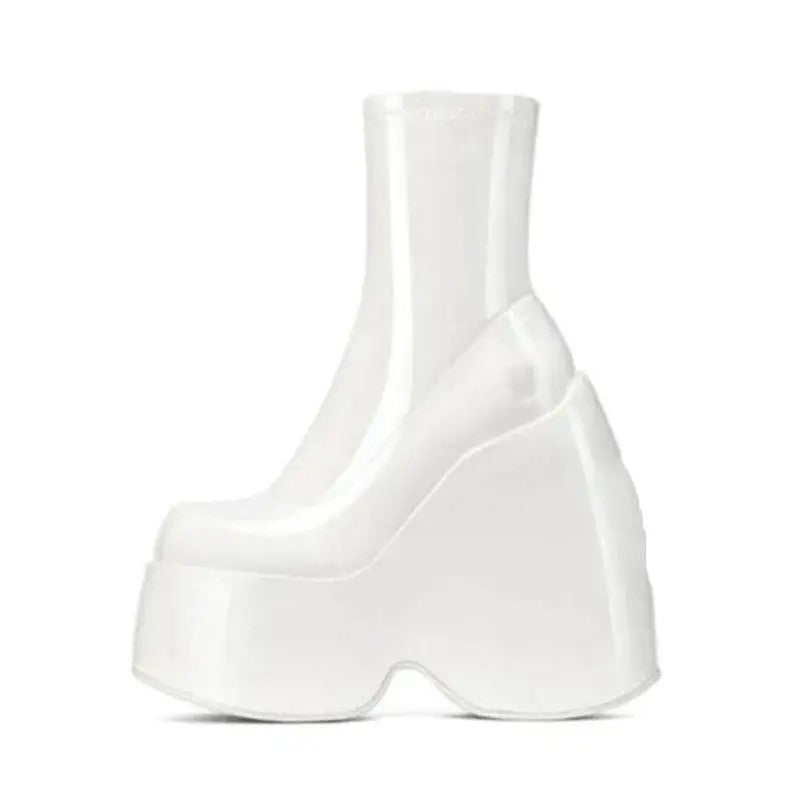 Vernice Platform Boots