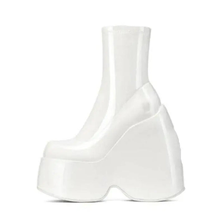Vernice Platform Boots