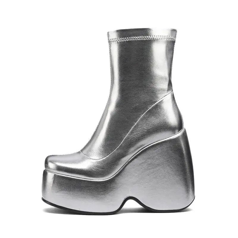 Vernice Platform Boots