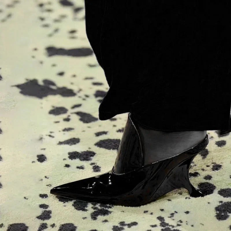 Cometa Sculpted Heel Mules