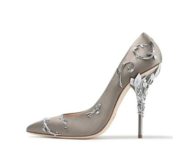 La Notte Vine Pumps