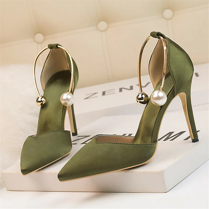 Perlata Arc Pumps