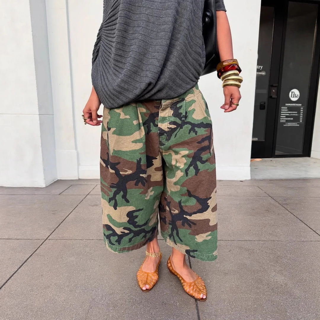Chameleo Wide-Leg Cropped Trousers