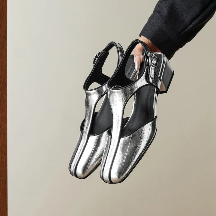 Signora T-Strap Sandals
