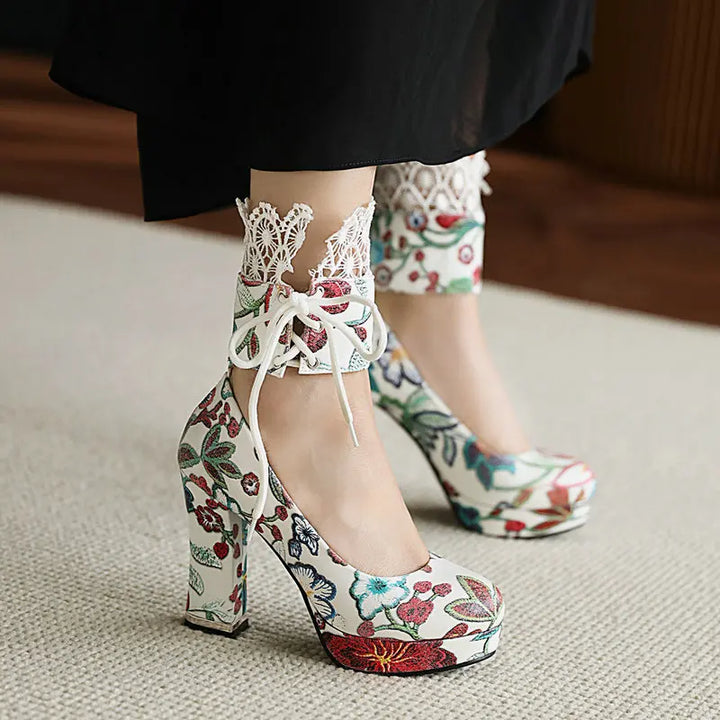 Giardina Floral Lace-Cuff Pumps