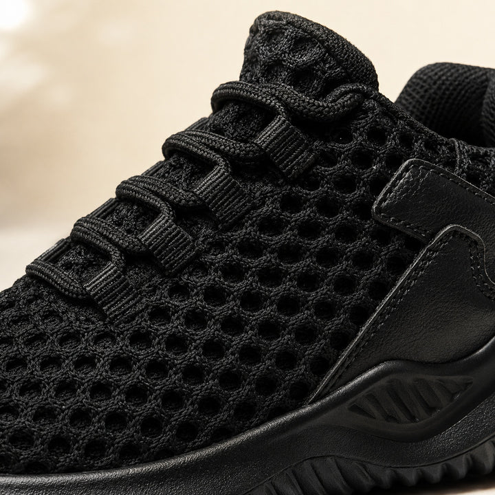 Correnti Honeycomb Mesh Runners — ce_metastatic_01