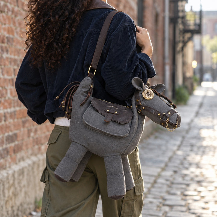 Giddy Up Pony Bag — ce_p4k7_01