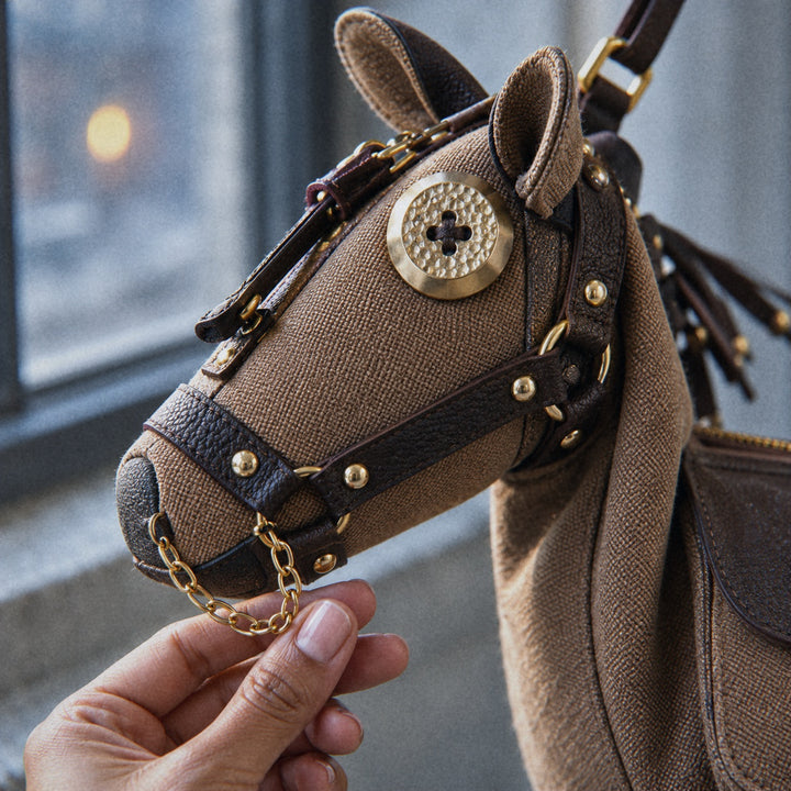 Giddy Up Pony Bag — ce_p4k7_01