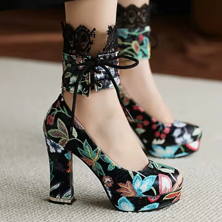 Giardina Floral Lace-Cuff Pumps